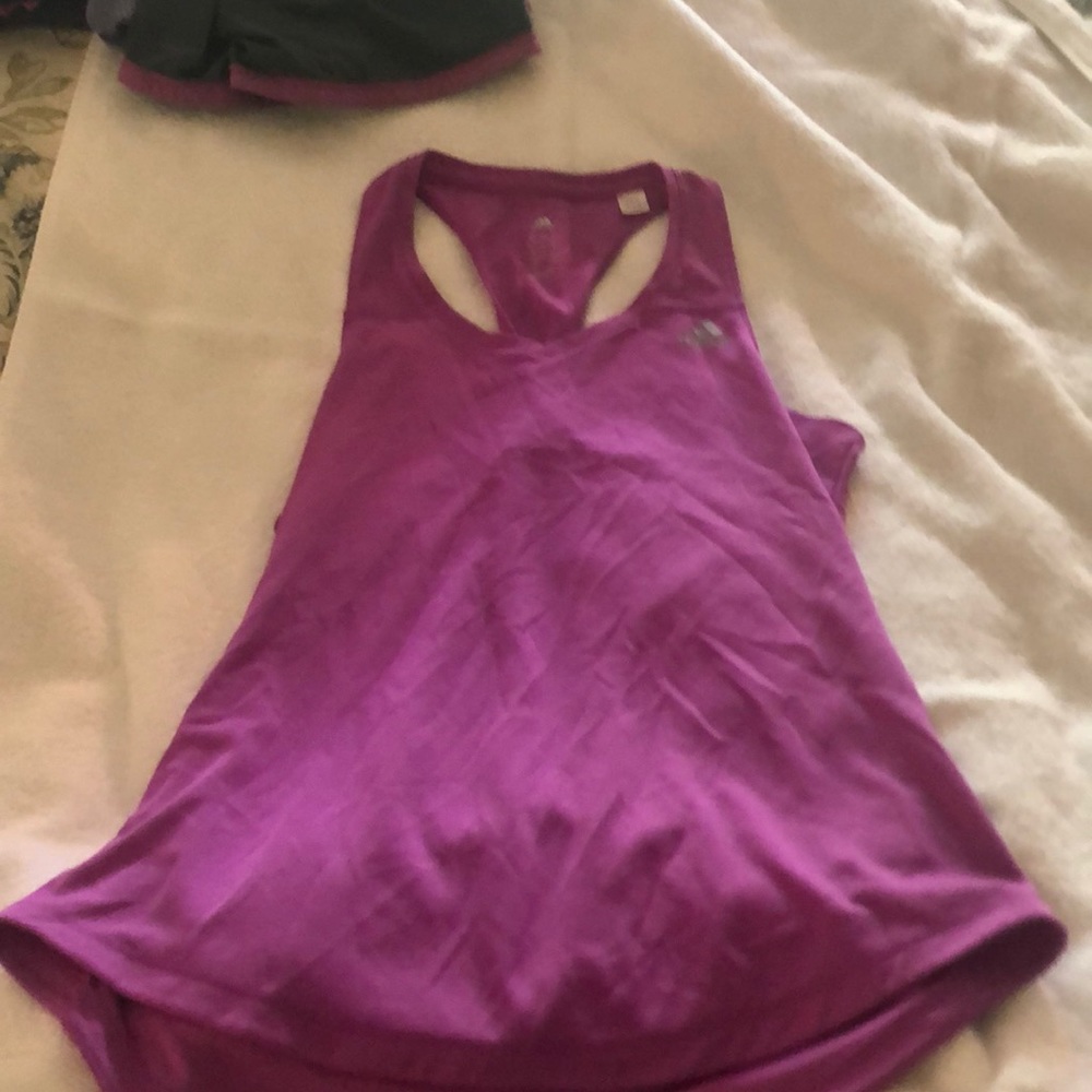 Adidas Workout tank hardly worn very soft